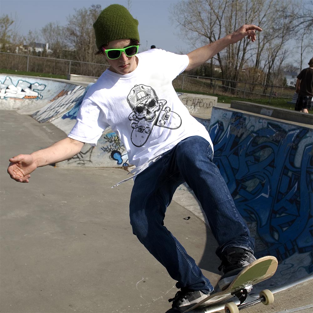 T-Shirt Tete de Mort et Skate - YUNNIK®